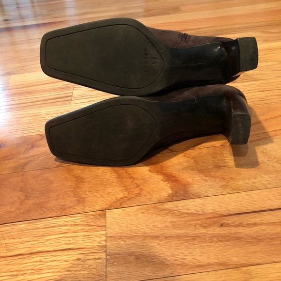 Etienne Aigner suede ankle boots - Picture 3 of 4